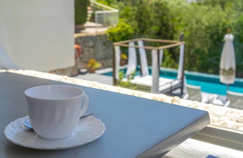 Cala Ferrera Apartment | Apartamentos Ferrera Secret with Balcony & Wi-Fi