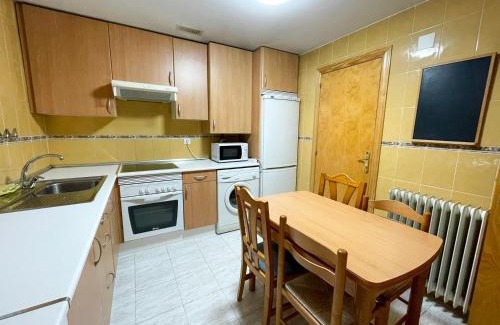 Jaca Apartment | Apartamentos Jaca Ciudadela 3000