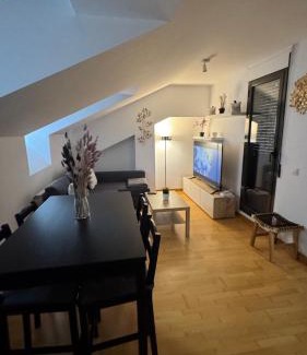 Olmedo Apartment | Apartamentos Suites Olmedo