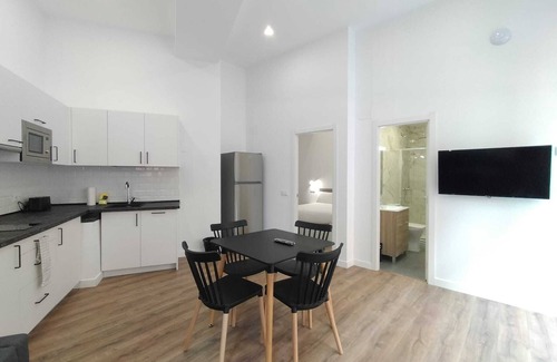 Oeste Apartment | Apartamentos Vacceas by gaiarooms