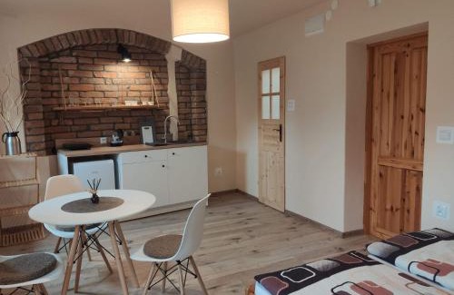 Srebrna Gora Apartment | Apartamenty i pokoje gościnne "Wacuś"
