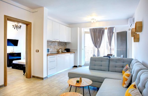Mamaia-Sat Apartment | Aparthotel Ella Alezzi