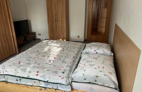 Zlonice Apartment | Apartmán se společným bazénem Zlonice