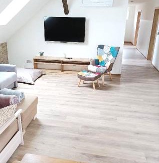 Radnovice Apartment | Apartmán UšeBu