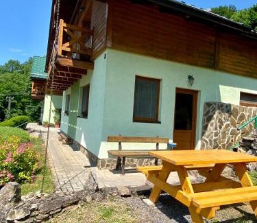 Vyhne Apartment | Apartmány Alma