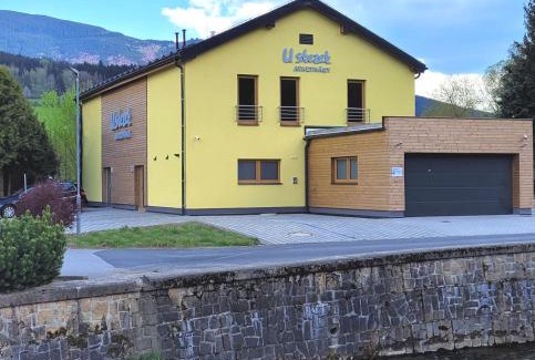 Lipova-Lazne Apartment | Apartmány U stezek