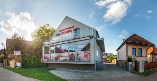 Besenova Apartment | Apartmány Zaria