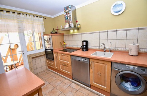 Poblado Sancti Petri House | Apartment Cristina in Sancti petri with communal swimming pool