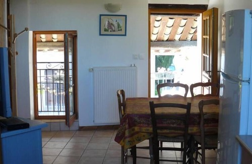 Le Chaffaut-Saint-Jurson Apartment | apartment/flat - Le Chaffaut