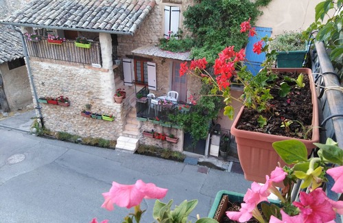 Le Chaffaut-Saint-Jurson Apartment | apartment/flat - Le Chaffaut