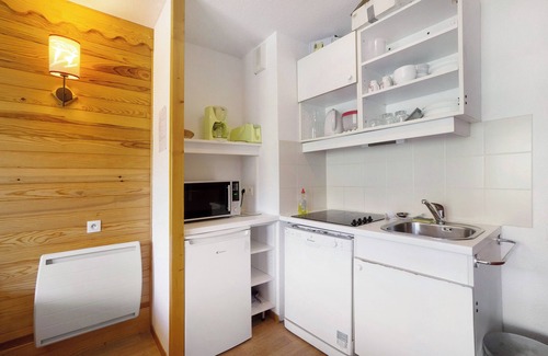 Saint-Francois-Longchamp Apartment | Apartment 'A1 308 Appart Au Pied Des Pistes' with Mountain View and Balcony