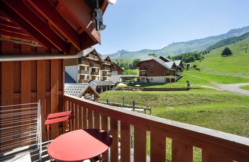 Saint-Francois-Longchamp Apartment | Apartment 'A3 405 Appart Au Pied Des Pistes' with Mountain View and Balcony