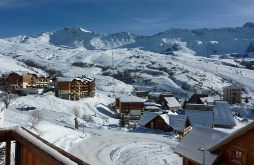 Montgellafrey Apartment | Apartment 6 pers. comfortable with a panoramic view of the ski area