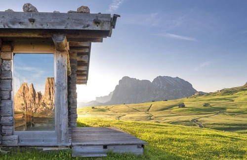 Siusi Apartment | Apartment "Mysciliar Tree I" with Mountain View, Wi-Fi, Garden, Terrace & Balcony