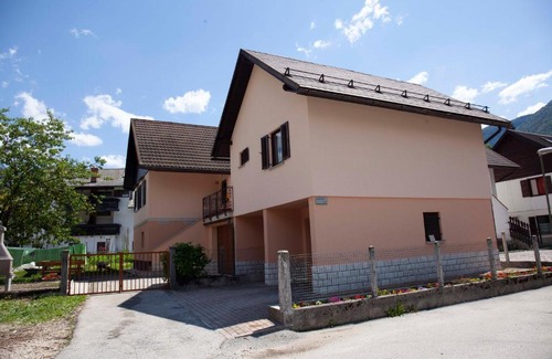 Cezsoca Apartment | Apartma Lesjak 1