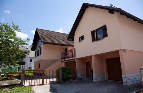 Cezsoca Apartment | Apartma Lesjak 1