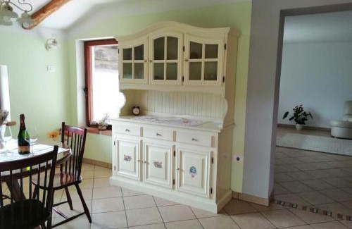 Kambresko Apartment | Apartma na podeželju Marta- Slovenia Nature