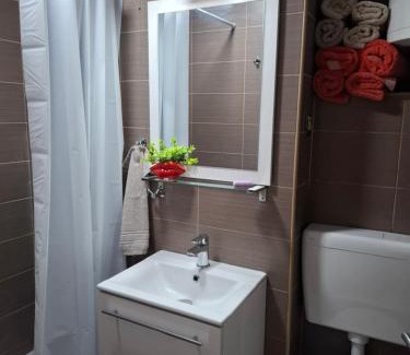Spodnje Skofije Apartment | Apartma Tanja