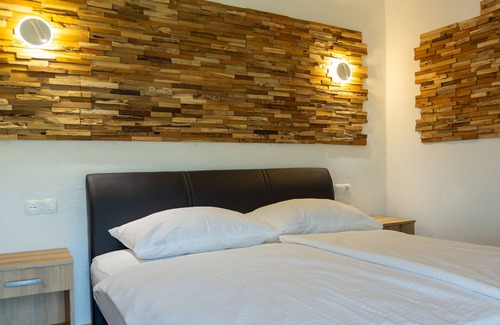 Ljutomer House | Apartmaji bungalovi i sotorisce Silva