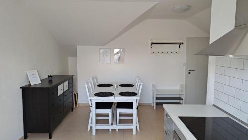 Mnichovo Hradiste Apartment | Apartman FARMA HRADEC