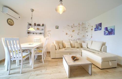 Cizici Apartment | Apartman Lavandin