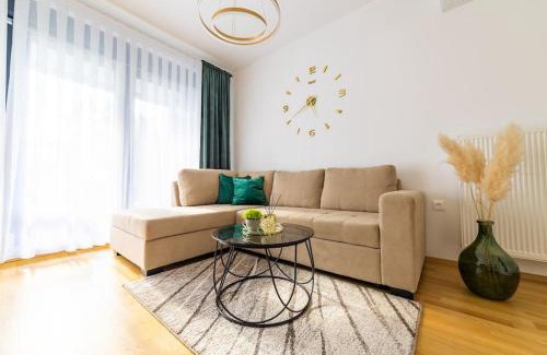 Virovitica Apartment | Apartman Lux self check-in