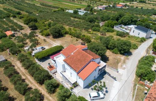 Pakostane Apartment | Apartman MIRA