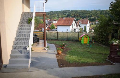 Gornja Toplica Apartment | Apartman Pečat Banja Vrujci