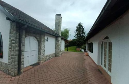 Sremski Karlovci Apartment | Apartman u potkrovlju