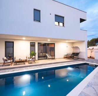 Crno Villa | Apartman Zara365