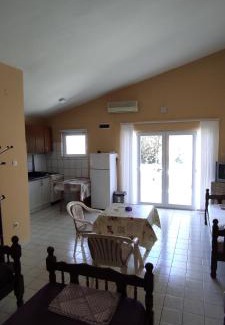 Lustica Apartment | Apartmani Jovanovic