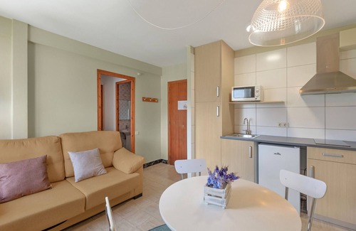 Sant Llorenc de Morunys Apartment | Apartment 'El Campanar' with Mountain View, Shared Garden and Wi-Fi