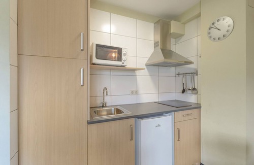 Sant Llorenc de Morunys Apartment | Apartment 'El Campanar' with Mountain View, Shared Garden and Wi-Fi