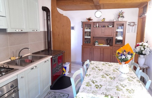 Santo Stefano di Cadore Apartment | Apartment 'Val Visdente 1' with Mountain View, Shared Garden and Wi-Fi