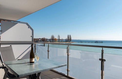 Immenstaad am Bodensee Apartment | Apartment 'A1' with Shared Terrace, Shared Garden and Wi-Fi