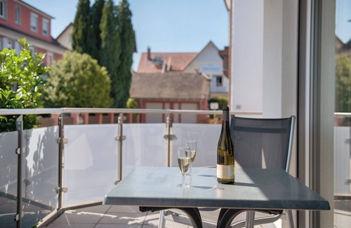 Immenstaad am Bodensee Apartment | Apartment 'A1' with Shared Terrace, Shared Garden and Wi-Fi