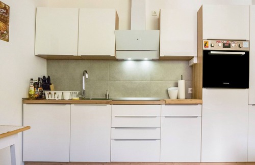 Obermunstertal Apartment | Apartment 'Aldo's Revier' with Mountain View, Balcony and Wi-Fi