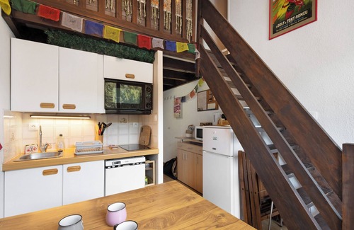 Font-Romeu-Odeillo-Via Apartment | Apartment 'Cosy Quiet Studio' with Mountain View, Private Terrace and Wi-Fi