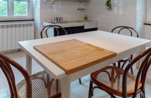 Castiglione Chiavarese Apartment | Apartment 'Casetta' with Mountain View and Shared Garden