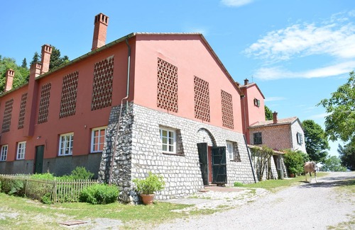 Castiglione Chiavarese Apartment | Apartment 'Casetta' with Mountain View and Shared Garden