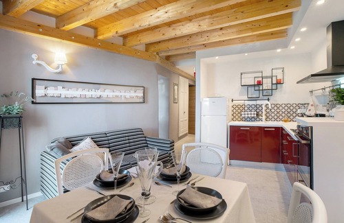 San Bartolomeo al Mare Apartment | Apartment 'All’ombra Del Carrubo Vista Mare' with Sea View, Wi-Fi and Air Conditioning