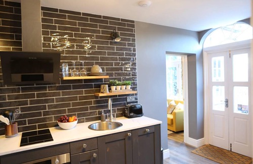 Lower Wick Apartment | Apartment ∙ 1 bedroom ∙ 4 guests