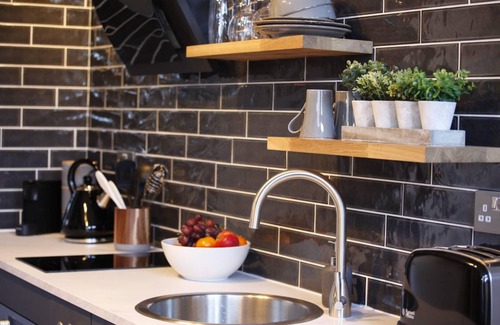 Lower Wick Apartment | Apartment ∙ 1 bedroom ∙ 4 guests