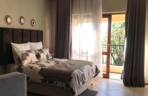 Lone Hill Apartment | Apartment ∙ 1 bedroom ∙ 2 guests