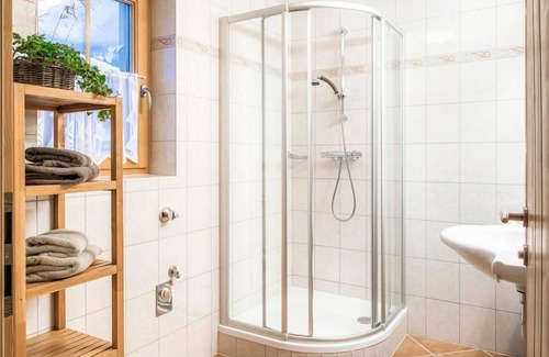 Unterberg Other | Apartment/1 bedroom/bath, WC - Haarlehenbauer, farm