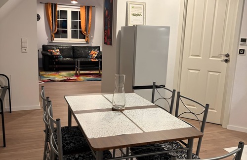Engstingen Apartment | Apartment '1' with Balcony and Wi-Fi