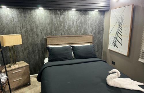 Arnos Vale Apartment | Apartment 107