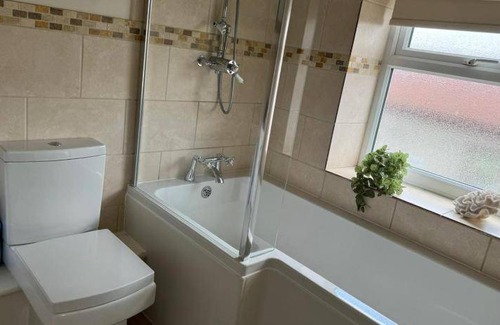 Keynsham Apartment | Apartment ∙ 2 bedrooms ∙ 3 guests
