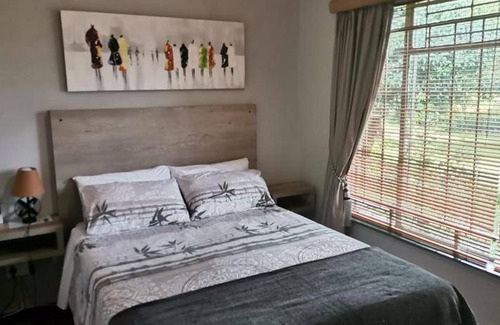 Roodeplaat Apartment | Apartment ∙ 2 bedrooms ∙ 6 guests