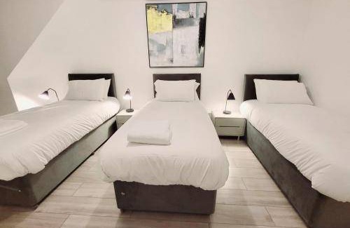 Plumstead Apartment | Apartment ∙ 2 bedrooms ∙ 5 guests
